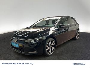 Volkswagen Golf VIII 1.5 eTSI Style DSG Rear View Matrix Na