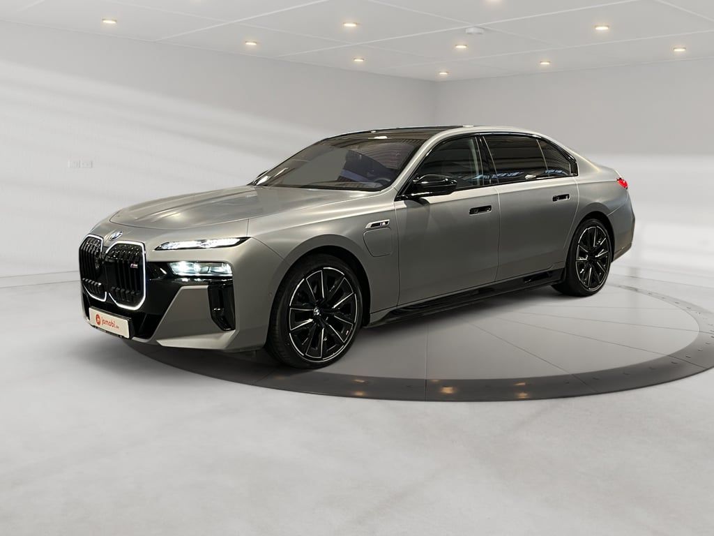 BMW M760 e xDrive, Standheizung, 360Grad Camera ++sofort verfügbar++ Auto-Abo