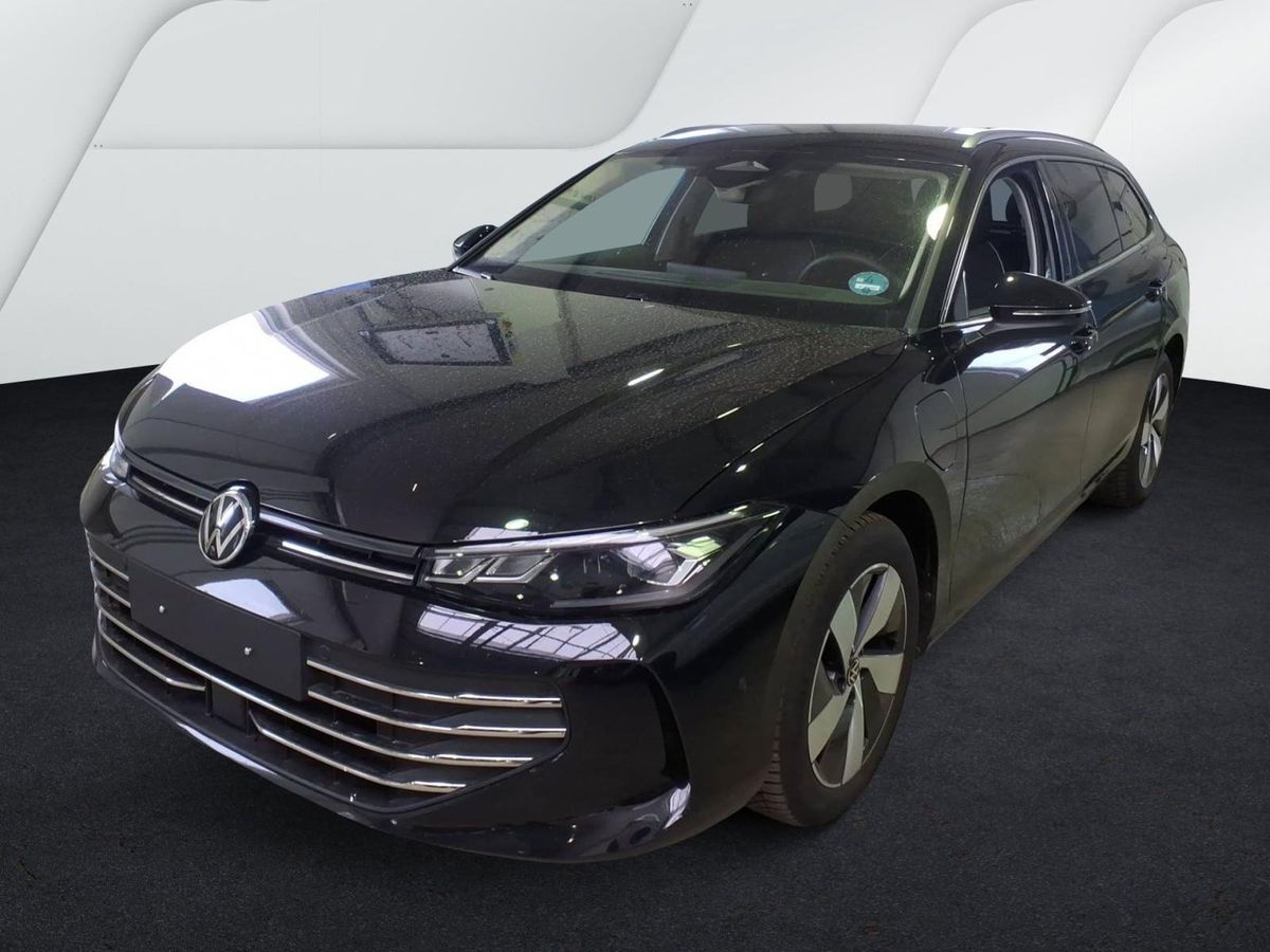Volkswagen Passat Variant Business 1.5 TSI eHybrid DSG -HUD Navi Area View AHK Massage SHZ PDC LED IQ.Drive Leasing