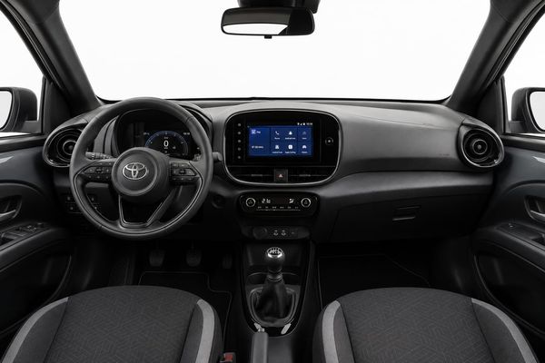 Toyota Aygo X Teamplayer, Rückfahrkamera — Bild 3 von 3