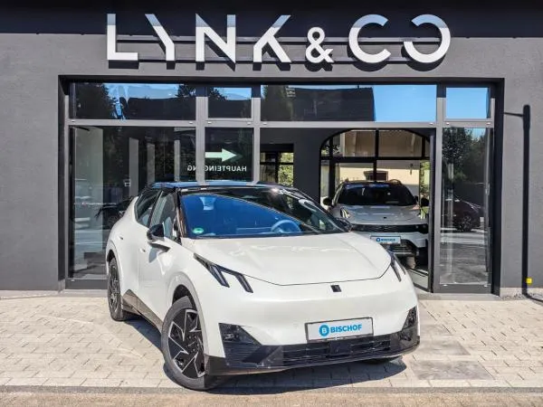 LYNK & Co 02 More ALLE FARBEN G