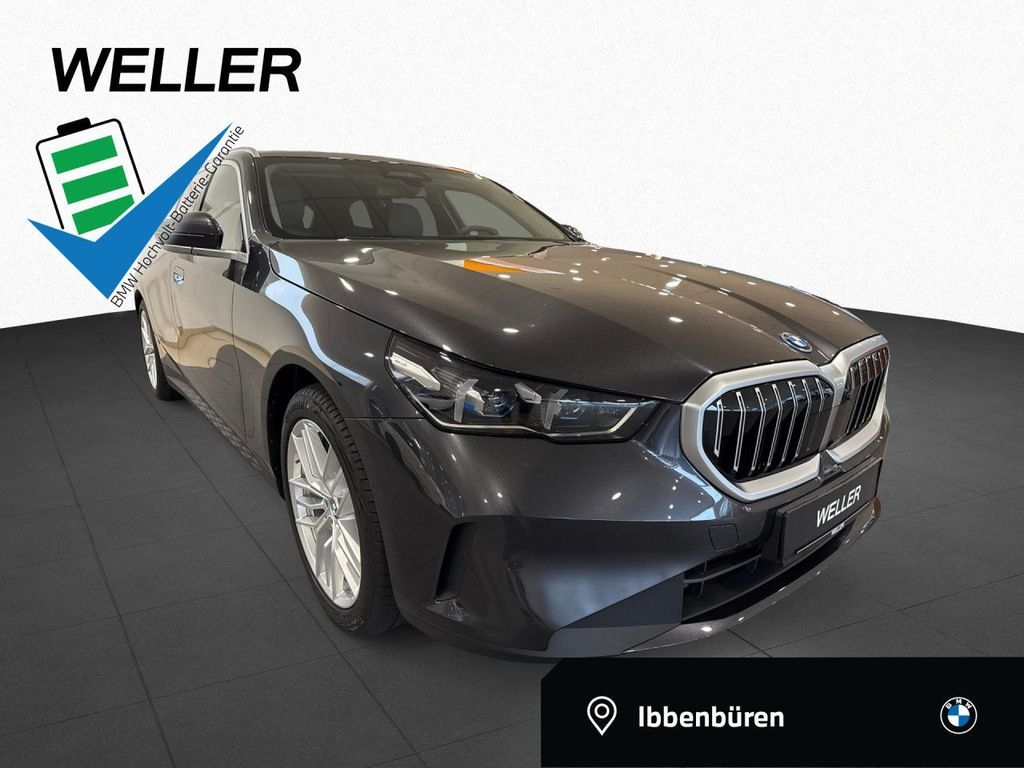 BMW 530e xDrive Touring HiFi AHK Komfortsitz/-zuang Leasing