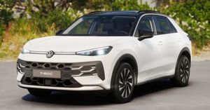 Volkswagen T-Roc Volkswagen T-Roc R-Line 1.5 eTSI 7-Gang-DSG 110 kW (150 PS)