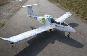 Das Elektroflugzeug E-Fan kann bis zu einer Stunde lang am Stück fliegen. Bildquelle: Airbus Group