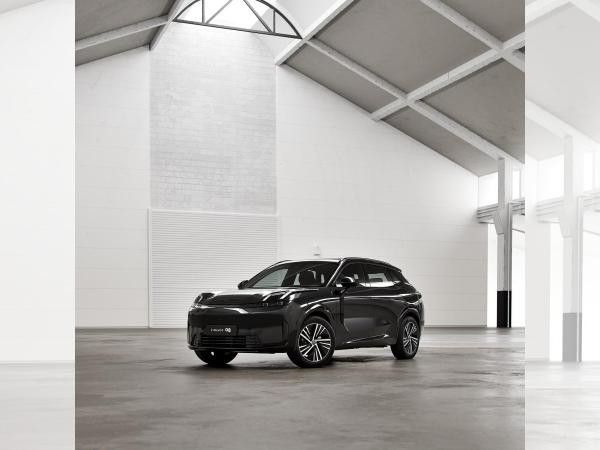 LYNK & Co 08 CORE / E-PRÄMIE! / JETZT BERECHNEN LASSEN! Leasing