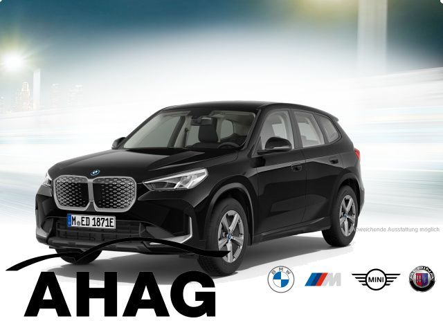 BMW iX1 xDrive30 Adaptives Fahrwerk Leasing