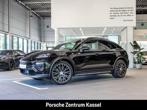 Porsche Macan HA-Lenkung BOSE Luftfederung PASM 21-Zoll