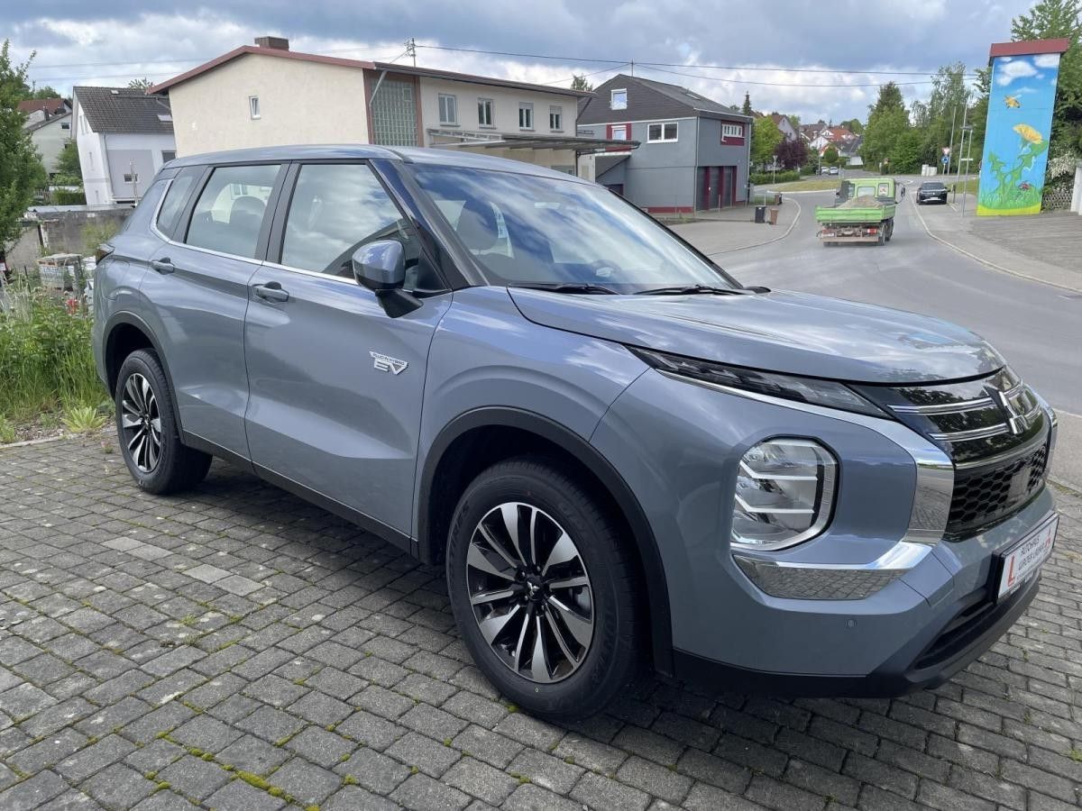 Mitsubishi Outlander (GN0W) Leasing