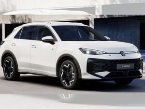 Volkswagen T-Roc R-Line 1.5 eTSI 150PS Automatik (Essen-Kray)