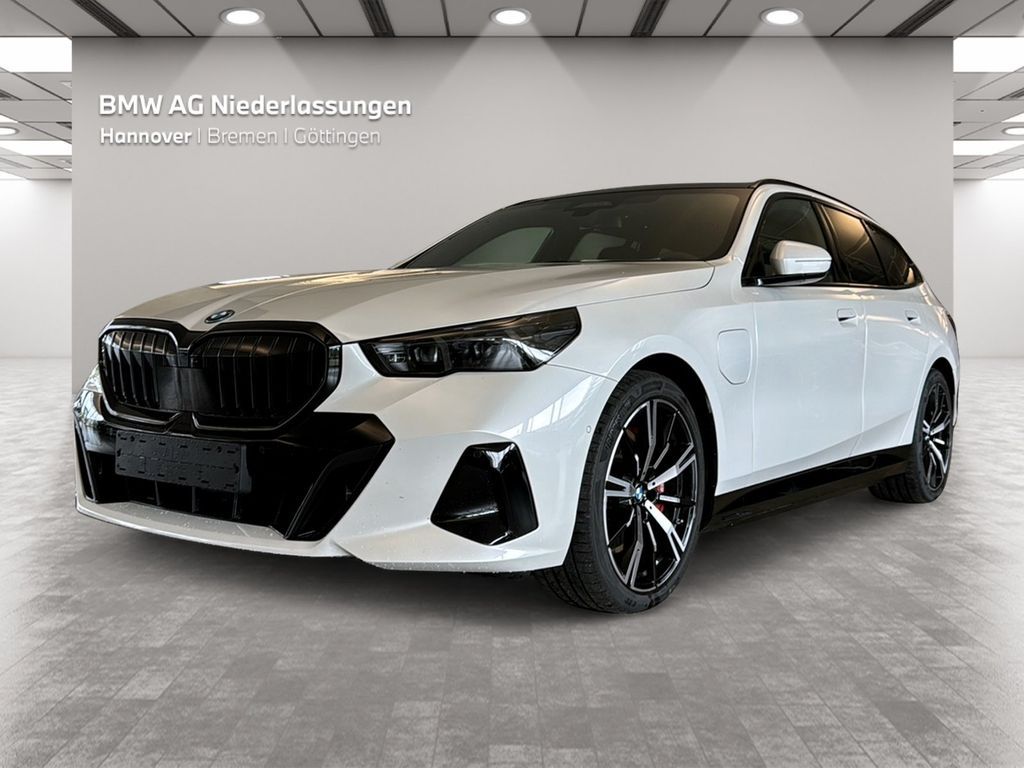 BMW 550e xDrive Touring M Sport AHK LiveCockpitProf Leasing