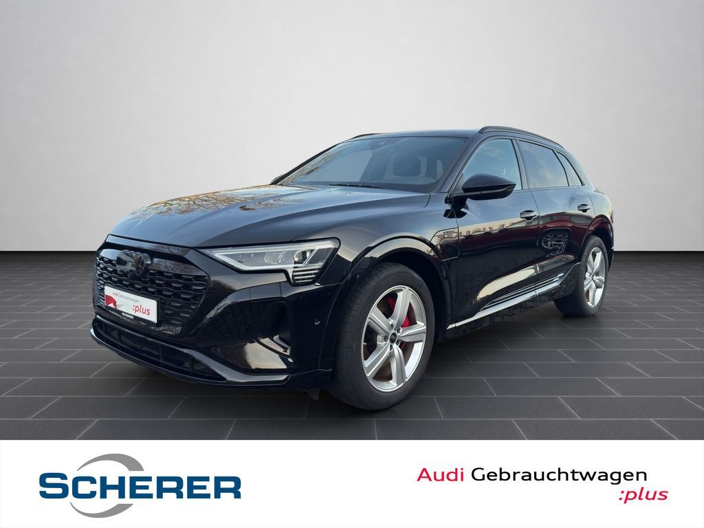 Audi Q8 e-tron 55 advanced quattro PANO AHK HUD B&O Leasing