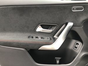 Mercedes-Benz A 180 Limousine Night-Pakte Auto-Abo