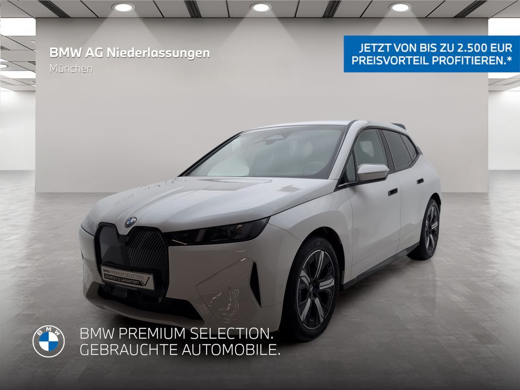 BMW iX xDrive45 AHK Driv.Assist+ Harman/K Kamera Len Leasing