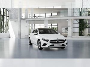 Mercedes-Benz A 180 Panodach+Totwinkel-Assistent+Abstands-Assistent DISTRONIC+Smartphone Integration+MULTIBEAM LED+Winte Leasing