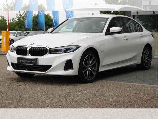 BMW 330 e xDrive Limousine *JETZT ZUSCHLAGEN + 1.190€ GUTSCHEIN ON TOP Leasing