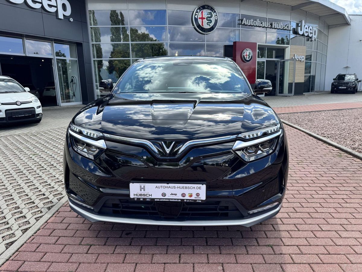 VinFast VF8 AWD Plus Leasing