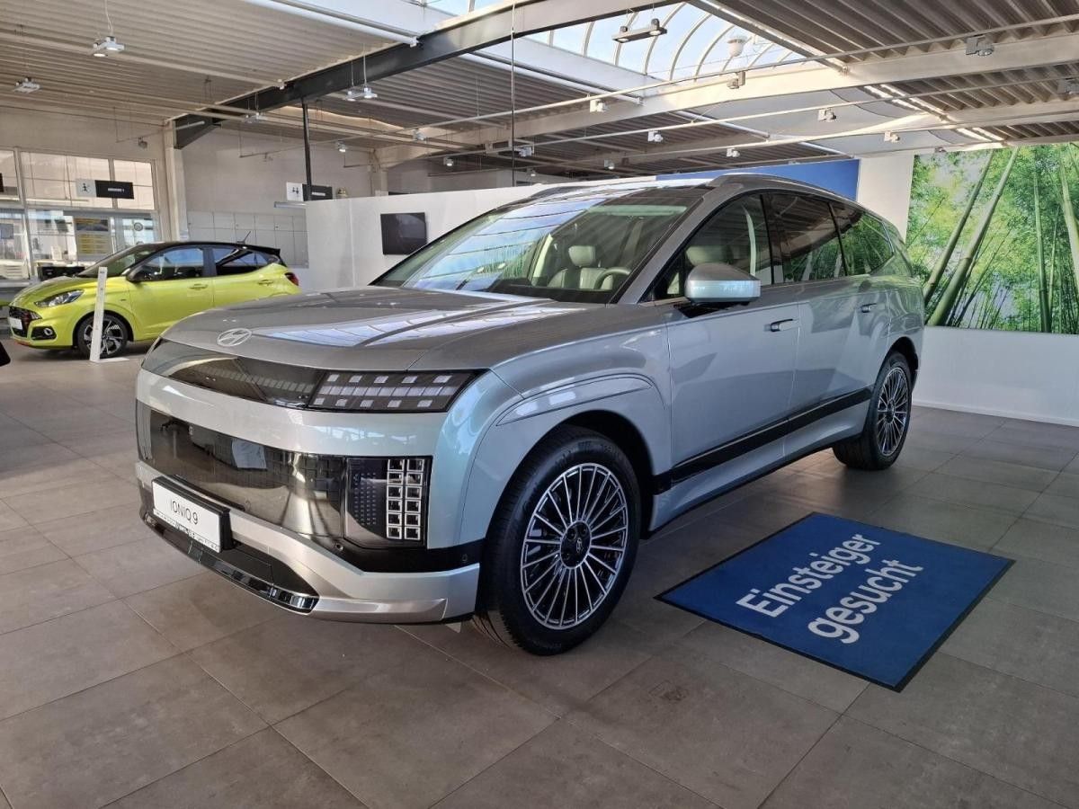 Hyundai IONIQ 9 6-Sitzer 110 kWh (307 PS) 4WD UNIQ + Panoramadach + Relax-Paket Leasing
