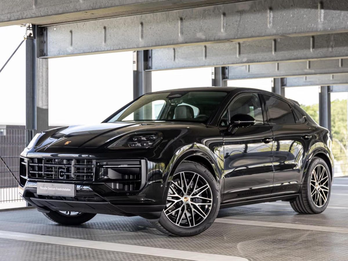 Porsche Cayenne E-Hybrid Coupé Black Edition **AKTION!! NUR ANFRAGEN BEI 100% BESTELLABSICHT** (0,5% Vst.)  *HA-Lenk Leasing