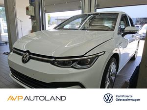 Volkswagen Golf VIII 1.5 eTSI DSG STYLE | NAVI | LED |