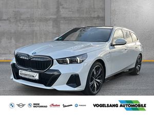 BMW 550 e xDrive Touring,M Sport,AHK,Panodach,HeadUp