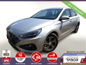 Hyundai i30 Hatchback LED Nav Kam SHZ Temp PDC+ PrivG