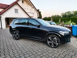 Volvo XC90 Ultimate DARK Plug-in Hybrid Leasingübernahme