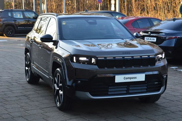 Jeep Compass SUMMIT E MY26 216PS/VOLLAUSSTATTUNG