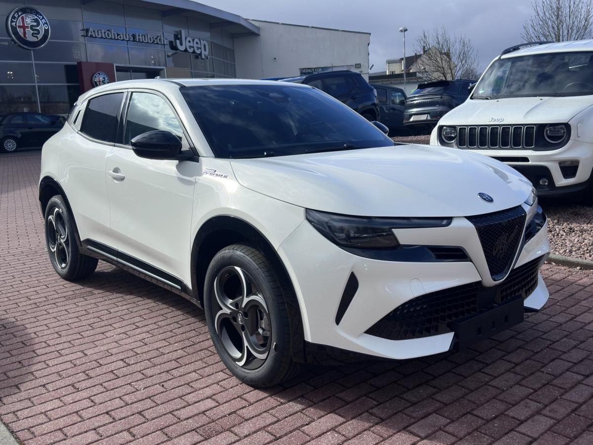 Alfa Romeo Junior Sport Speciale e-DCT6 Leasing