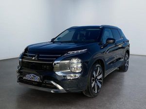 Mitsubishi Outlander Top mit Standheizung und 360-Grad-Kamera