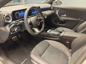 Mercedes CLA250e Shooting Brake AMG AdvancedPlus Pano AHK Leasing
