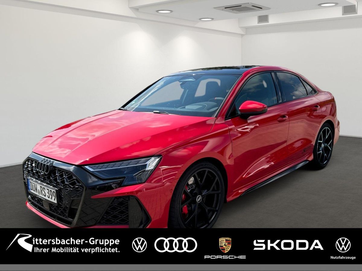 Audi RS3 Limousine Vmax 280 km/h Matrix LED Panoi RS-Sportabgasanl. RS Designpaket rot Leasing