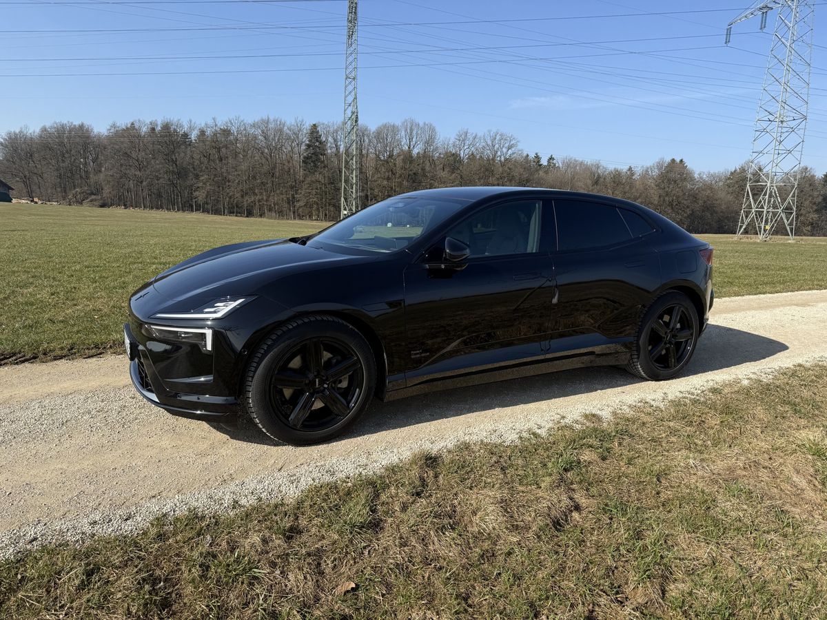 Polestar 4 Long Range Dual Motor 100kWh mit AHK, Plus-Paket, elektrochromes Panorama-Glasdach Leasingübernahme