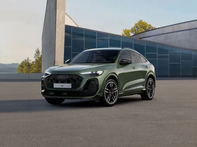 Audi Q5 Sportback e-hybrid TECHPRO MATRIX 21 B&O AHK