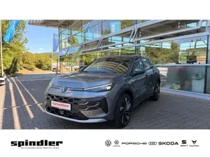 Volkswagen T-Roc Style 1.5l eTSI 150PS DSG I AHK, Pano, IQ.Light