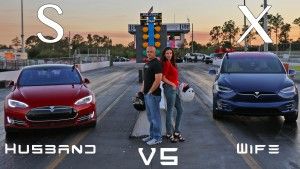 Elektroauto Tesla Model X vs Elektroauto Tesla Model S P90D. Bildquelle: http://www.dragtimes.com/