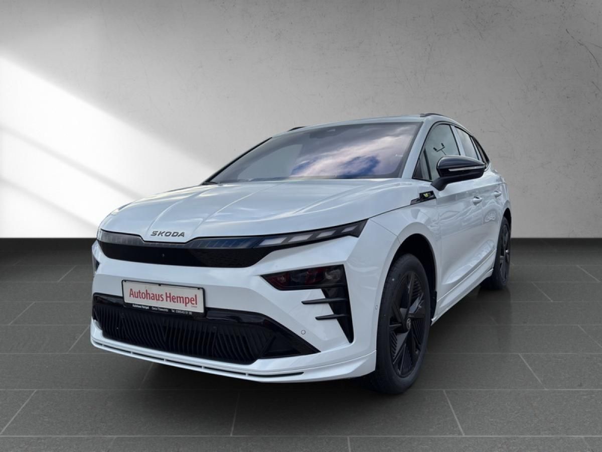 Skoda ENYAQ RS 84 kWh 4x4 mit Max Paket PANO AHZV Leasing