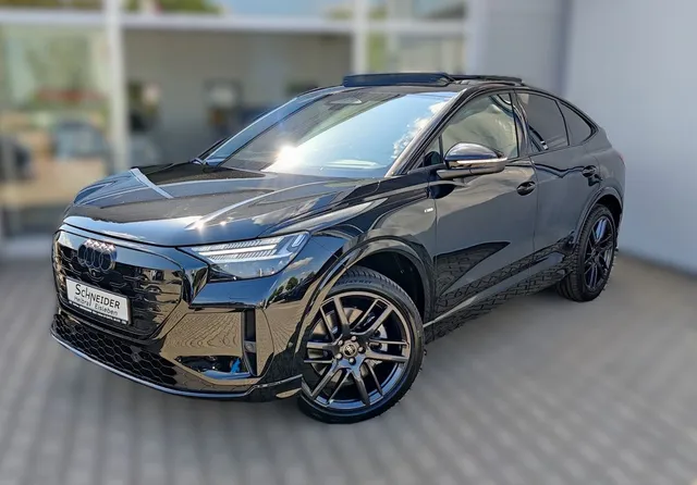 Audi Q4 e-tron Sportback quattro S line VOLL VOLL